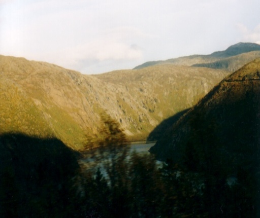 einfach nur riesige Fjordhänge
